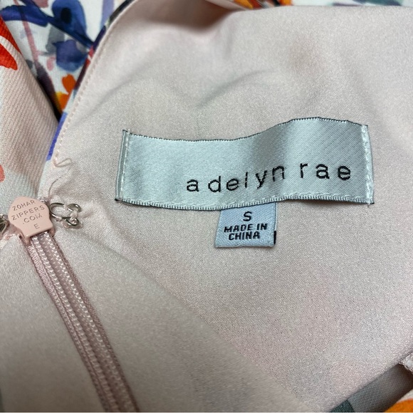 Adelyn Rae Floral Romper - Picture 7 of 7